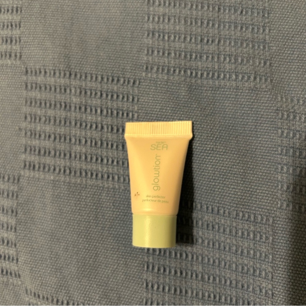 Clean Beauty Bundle - Picture 5 of 7